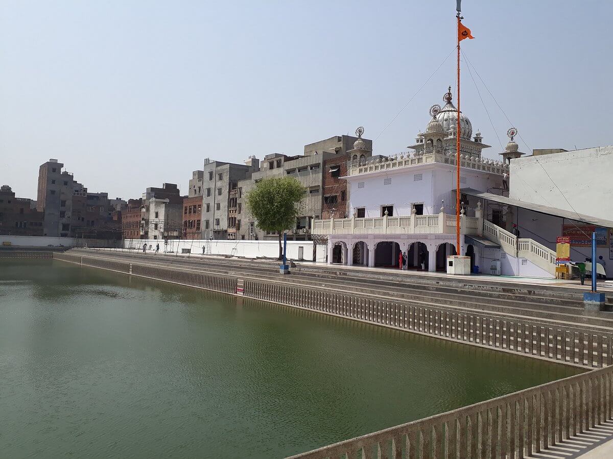  Gurudwara Santokhsar Sahib